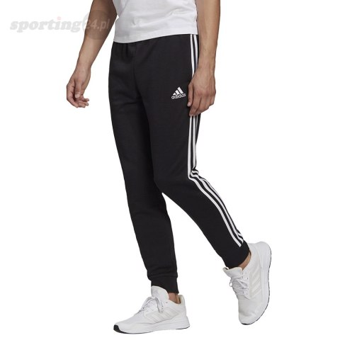 Spodnie męskie adidas Essentials Tapered Cuff 3 Stripes czarne GK8831 Adidas Spodnie męskie adidas Essentials Tapered Cuff 3 Stripes czarne GK8831 Adidas
