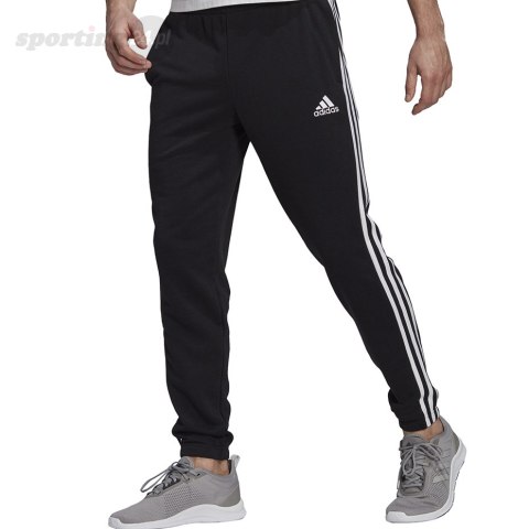 Spodnie męskie adidas Essentials Tapered Elasticcuff 3 Stripes Pant czarne GK8829 Adidas Spodnie męskie adidas Essentials Tapered Elasticcuff 3 Stripes Pant czarne GK8829 Adidas