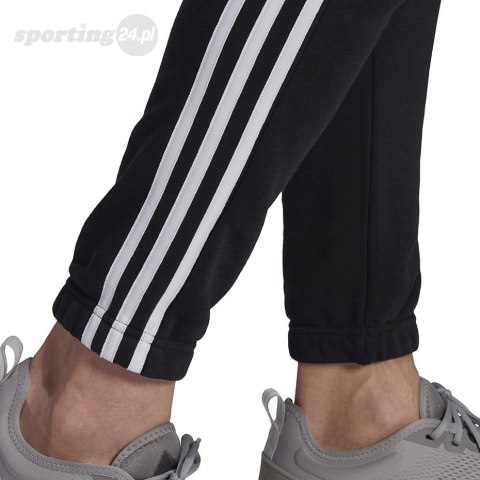 Spodnie męskie adidas Essentials Tapered Elasticcuff 3 Stripes Pant czarne GK8829 Adidas Spodnie męskie adidas Essentials Tapered Elasticcuff 3 Stripes Pant czarne GK8829 Adidas