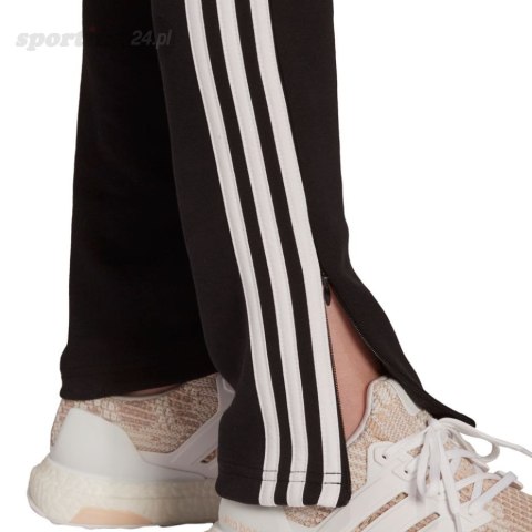 Spodnie damskie adidas Sportswear Future Icons 3S Skinny Pant czarne GU9689 Adidas Spodnie damskie adidas Sportswear Future Icons 3S Skinny Pant czarne GU9689 Adidas