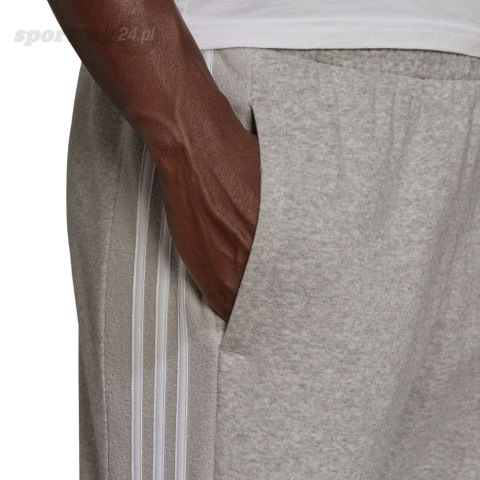 Spodnie damskie adidas Essentials Colorblock Block Cut 3-Stripes Regular Tapered Pants szare HB2768 Adidas Spodnie damskie adidas Essentials Colorblock Block Cut 3-Stripes Regular Tapered Pants szare HB2768 Adidas
