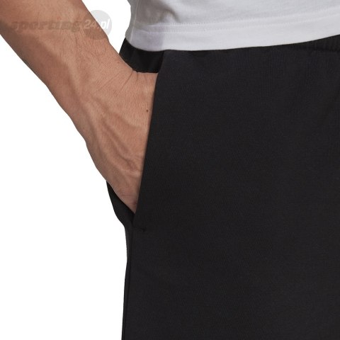 Spodenki męskie adidas Essentials Feelcomfy French Terry Shorts czarne HE1815 Adidas Spodenki męskie adidas Essentials Feelcomfy French Terry Shorts czarne HE1815 Adidas