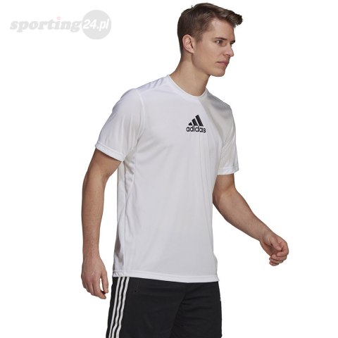 Koszulka męska adidas Primeblue Designed to Move biała GM2135 Adidas Koszulka męska adidas Primeblue Designed to Move biała GM2135 Adidas