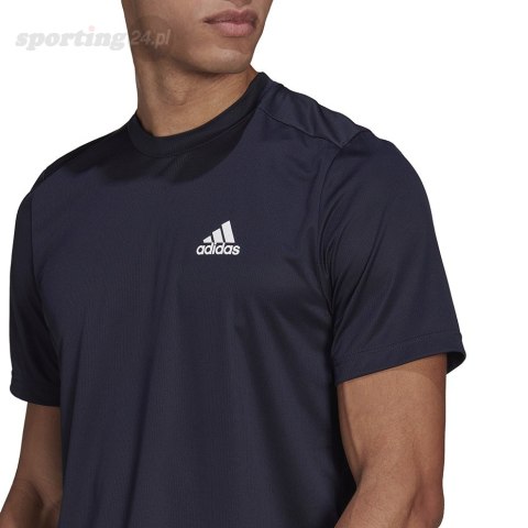 Koszulka męska adidas Aeroready Designed To Move Sport granatowa GM2097 Adidas Koszulka męska adidas Aeroready Designed To Move Sport granatowa GM2097 Adidas