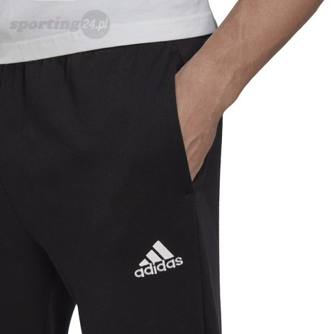 Spodnie męskie adidas Essentials Fleece Regular Tapered czarne HL2236 Adidas Spodnie męskie adidas Essentials Fleece Regular Tapered czarne HL2236 Adidas
