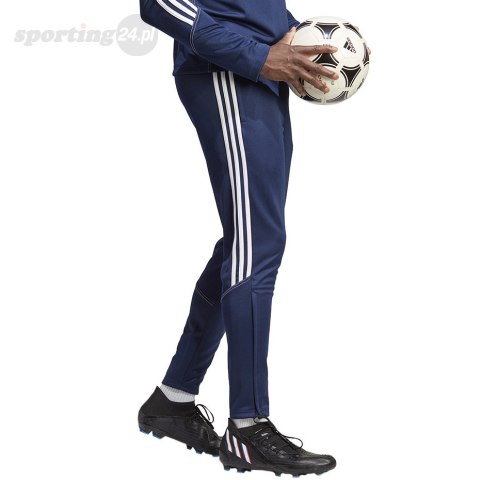Spodnie męskie adidas Tiro 23 Club Training granatowe HZ0173 Adidas Spodnie męskie adidas Tiro 23 Club Training granatowe HZ0173 Adidas