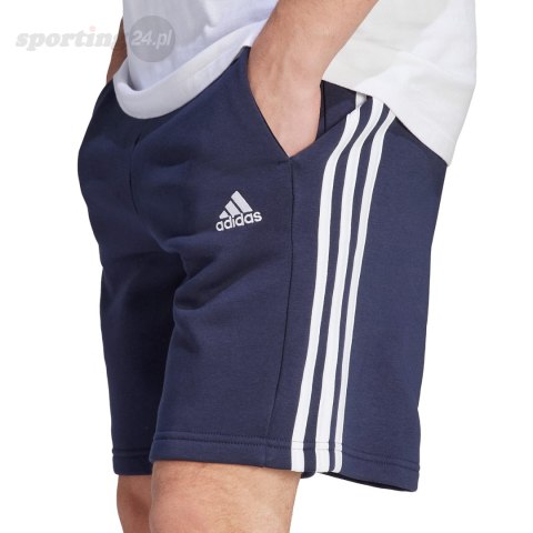 Spodenki męskie adidas Essentials Fleece 3-Stripes Shorts granatowe IJ6484 Adidas Spodenki męskie adidas Essentials Fleece 3-Stripes Shorts granatowe IJ6484 Adidas