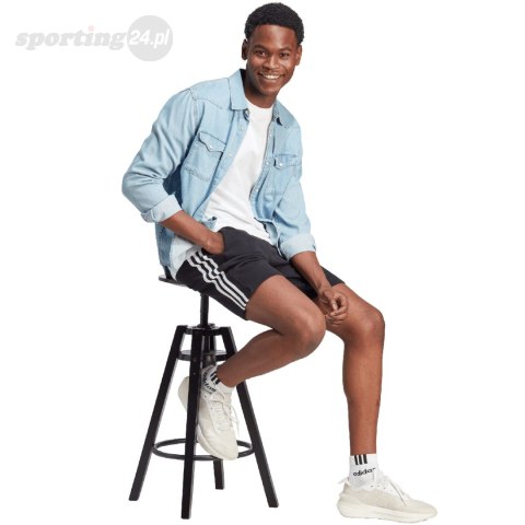 Spodenki męskie adidas Essentials Fleece 3-Stripes czarne IB4026 Adidas Spodenki męskie adidas Essentials Fleece 3-Stripes czarne IB4026 Adidas