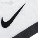 Ręcznik Nike Fundamental biały NET17101MD Nike Ręcznik Nike Fundamental biały NET17101MD Nike