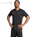 Koszulka męska adidas Tabela 23 Jersey czarno-pomarańczowa JI8826 Adidas teamwear Koszulka męska adidas Tabela 23 Jersey czarno-pomarańczowa JI8826 Adidas teamwear