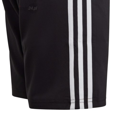 Spodenki dla dzieci adidas Essentials 3-Stripes Woven czarne HR6332 Adidas Spodenki dla dzieci adidas Essentials 3-Stripes Woven czarne HR6332 Adidas