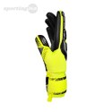 Rękawice bramkarskie Reusch Attrakt Freegel Silver żółto-czarne 5570235 2025 Reusch