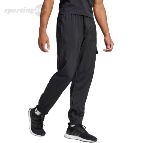 Spodnie męskie adidas Essentials Small Logo Cargo czarne JF3538 Adidas Spodnie męskie adidas Essentials Small Logo Cargo czarne JF3538 Adidas