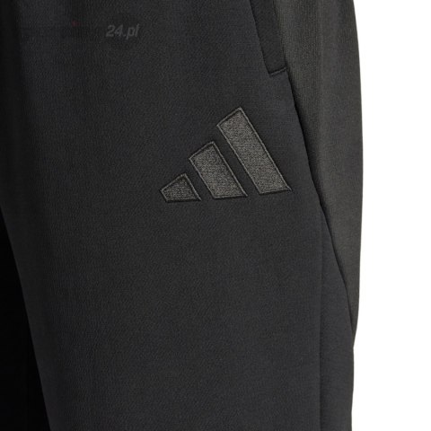 Spodnie męskie adidas Tiro 25 czarne JD9082 Adidas teamwear Spodnie męskie adidas Tiro 25 czarne JD9082 Adidas teamwear
