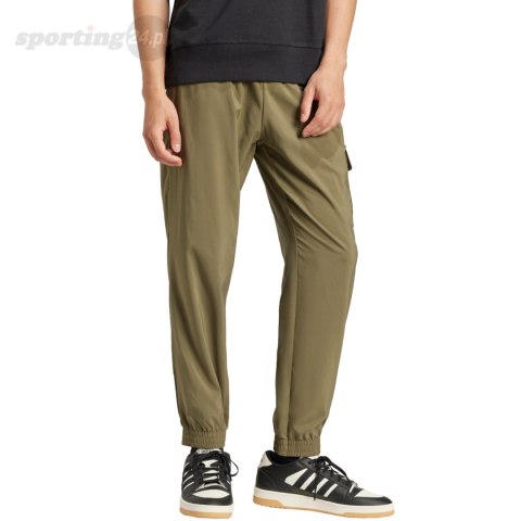 Spodnie męskie adidas Essentials Small Logo Cargo oliwkowe JD1824 Adidas Spodnie męskie adidas Essentials Small Logo Cargo oliwkowe JD1824 Adidas