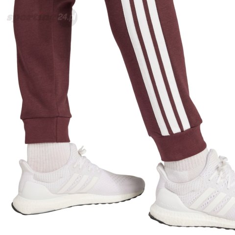 Spodnie męskie adidas Essentials 3-Stripes Fleece bordowe JD1853 Adidas Spodnie męskie adidas Essentials 3-Stripes Fleece bordowe JD1853 Adidas